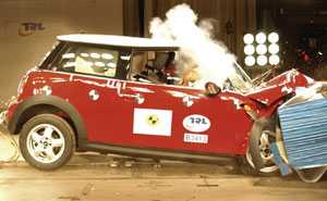 MINI Cooper im Euro NCAP Crashtest