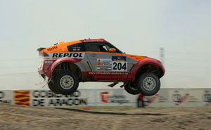 Das Team Roma/Magne gewinnt die Baja Spanien 2005 im Mitsubishi Pajero Evolution