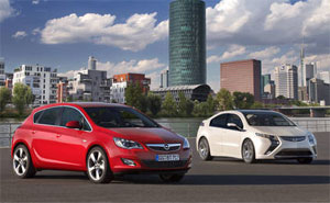 Opel Astra und Opel Ampera