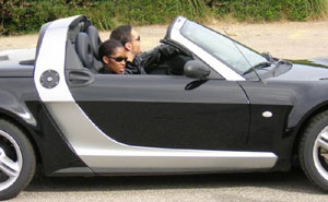 Jamelia und Tiziano Ferro im smart roadster