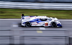 Toyota TS040 Hybrid Rennwagen