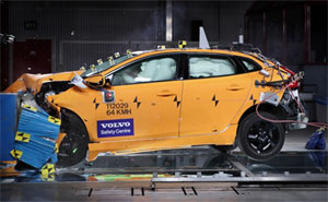 Volvo V40 beim Crash-Test