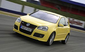 VW Golf GTI Pirelli